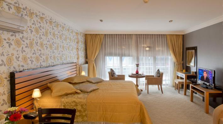The Bosphorus House Aparthotel อิสตันบูล ภายนอก รูปภาพ