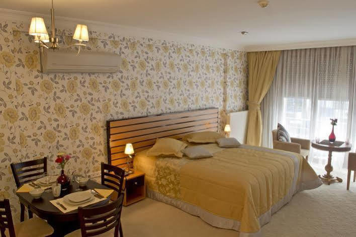 The Bosphorus House Aparthotel อิสตันบูล ภายนอก รูปภาพ